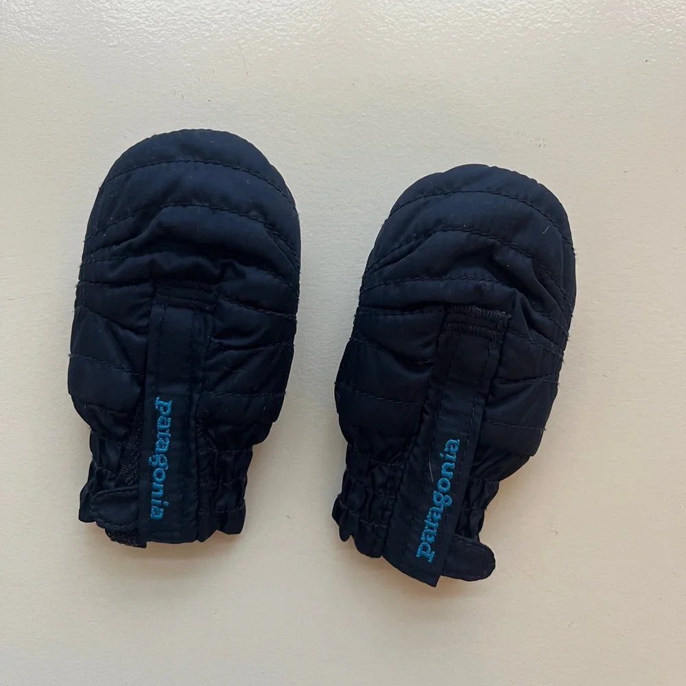 Patagonia Black Kids Mittens